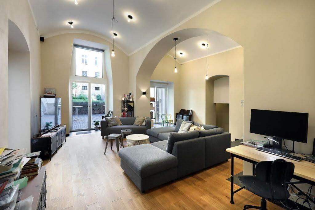 Design Loft 2 Minutes To Wenceslas Square Prague Ngoại thất bức ảnh